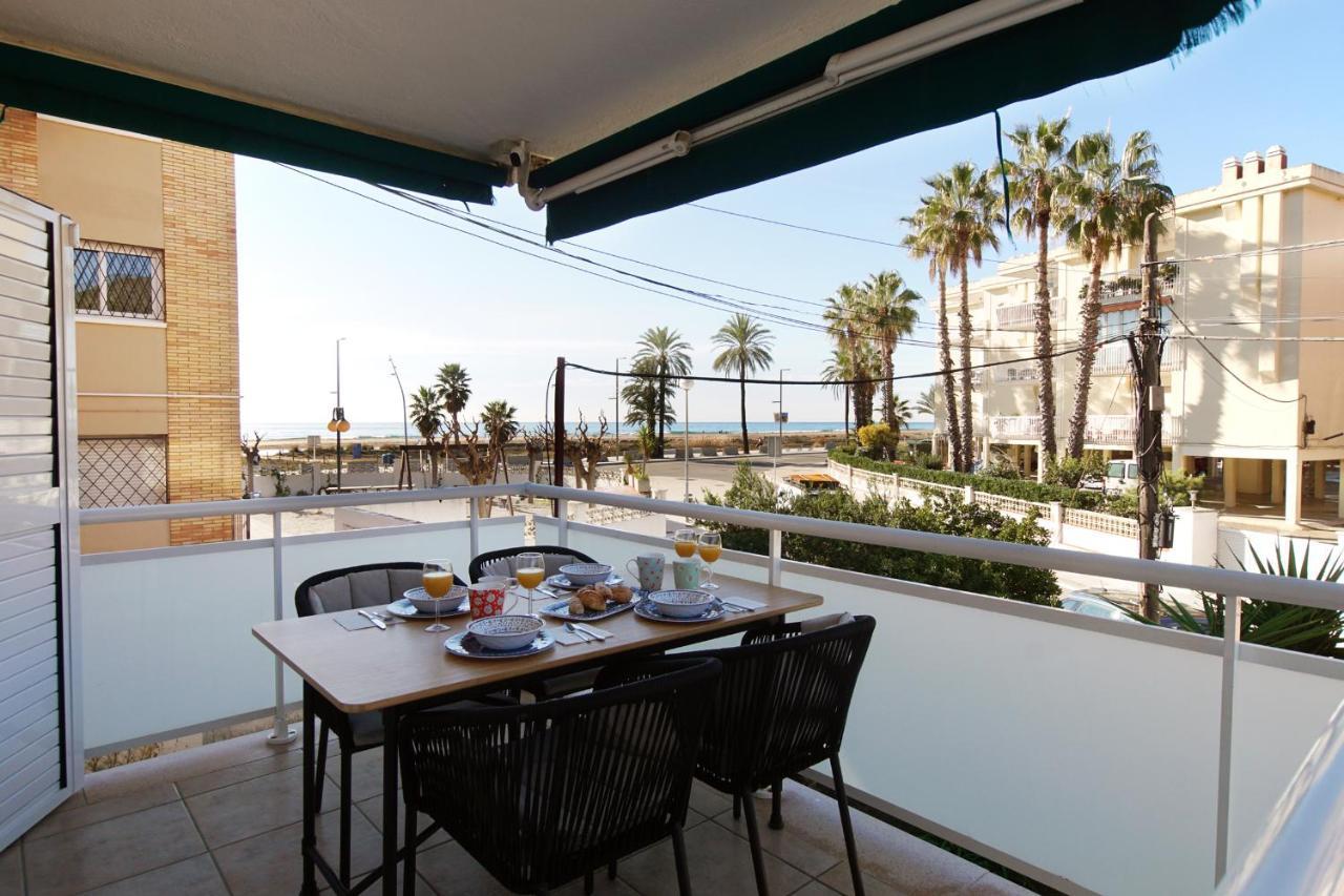 Beach Club House Apartamento Castelldefels Exterior foto