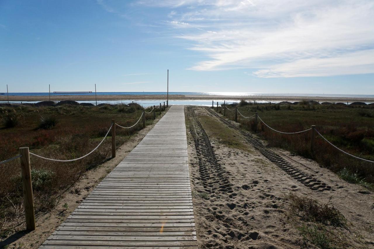 Beach Club House Apartamento Castelldefels Exterior foto